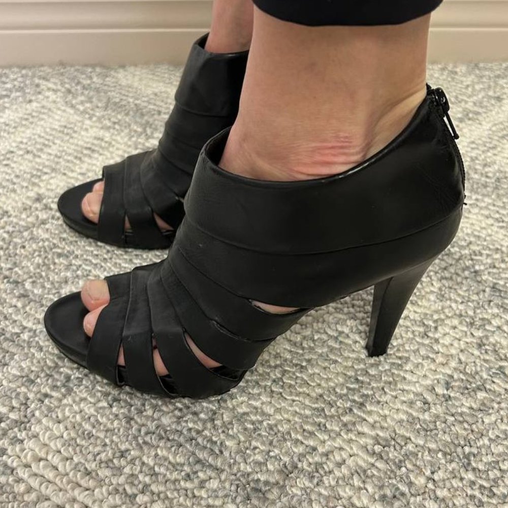 Style & Co. Womens Booties Sz. 8 *USED